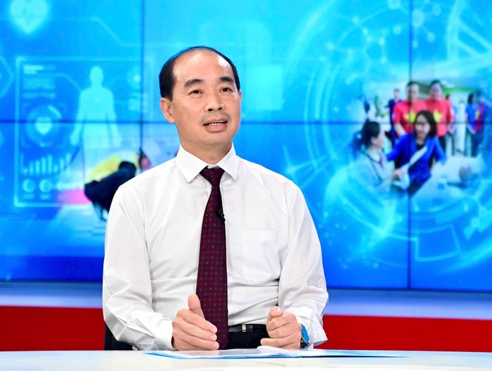 TS. BS Nguyễn Đình Hưng, Phó Giám đốc Sở Y tế Hà Nội trao đổi tại Chương trình. Ảnh: Viết Thành