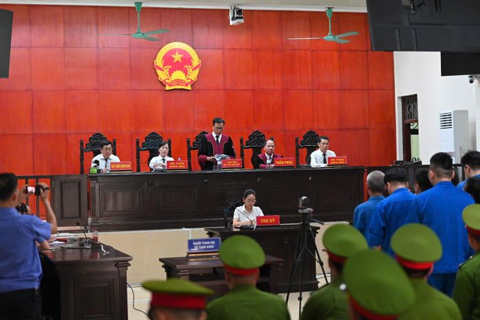 HĐXX tuyên án đối với các bị cáo trong vụ án. Ảnh: NS