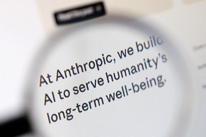  Anthropic "ăn điểm" nhờ hệ thống Hiến pháp AI vị nhân sinh. Ảnh: Reuters. 