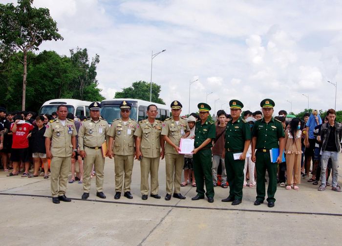 Quá trình tiếp nhận được thực hiện an toàn, đúng quy định.