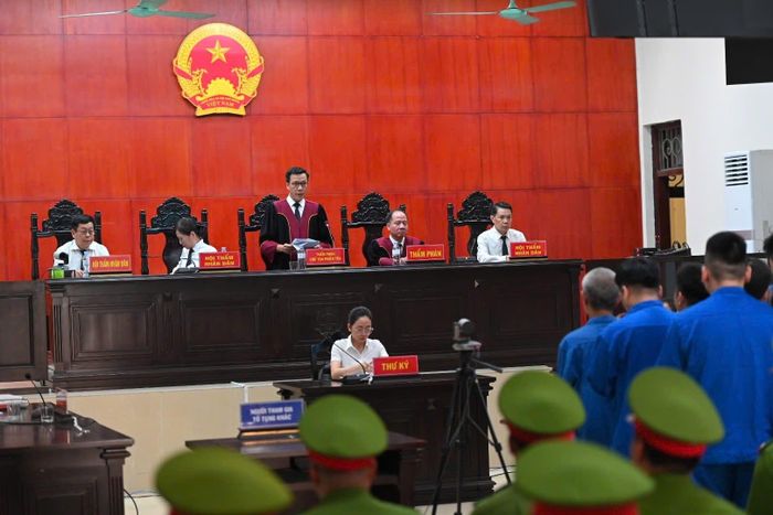 HĐXX tuyên án đối với các bị cáo trong vụ án ma túy đặc biệt nghiêm trọng xảy ra tại Quảng Ninh. (Ảnh: TV)