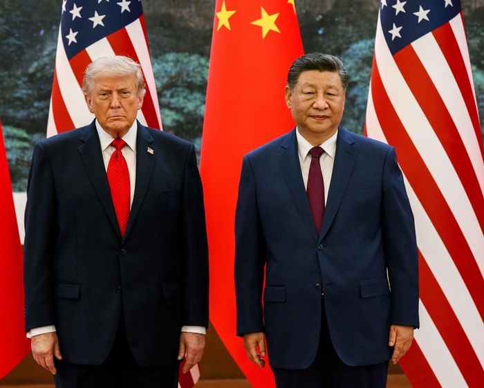 Tổng thống Mỹ Donald Trump (trái) và Chủ tịch Trung Quốc Tập Cận Bình đã có cuộc hội đàm kín tại Đại lễ đường Nhân dân ở Bắc Kinh ngày 14/5. Ảnh: Anadolu