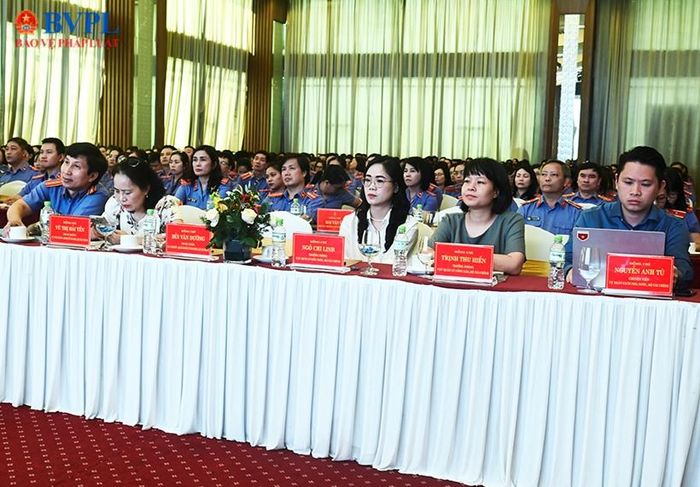  Các báo cáo viên thuộc các cục, vụ nghiệp vụ Bộ Tài chính, Bộ Xây dựng tham dự Hội nghị. Ảnh: NH.