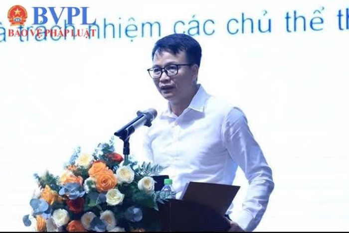  Đồng chí Bùi Văn Dưỡng, Phó Cục trưởng Cục Kinh tế - Quản lý hoạt động xây dựng, Bộ Xây dựng.