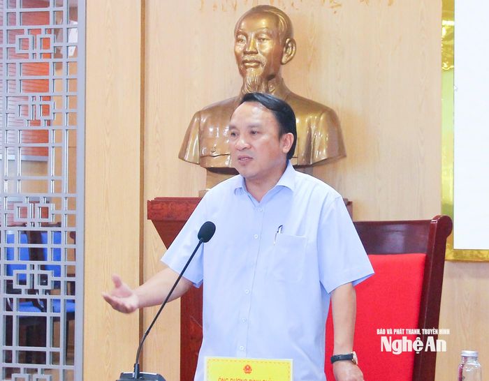 Đồng chí Dương Đình Chỉnh - Ủy viên Ban Thường vụ Tỉnh ủy, Phó Chủ tịch Thường trực HĐND tỉnh kết luận tại cuộc làm việc. Ảnh: Mai Hoa