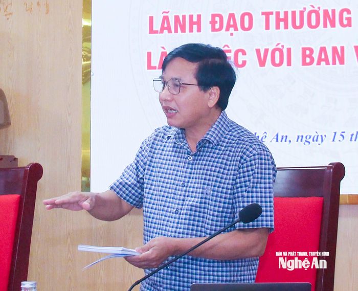 Đồng chí Nguyễn Như Khôi - Ủy viên Ban Chấp hành Đảng bộ tỉnh, Phó Chủ tịch HĐND tỉnh nhấn mạnh một số nội dung mà Ban Văn hóa - Xã hội cần quan tâm. Ảnh: Mai Hoa