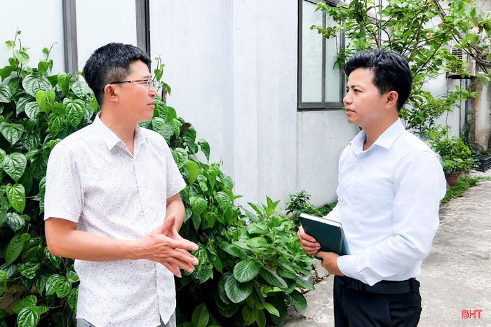 Phóng viên trò chuyện với Tiến sĩ Nguyễn Văn Hòa (giảng viên Trường Đại học Hà Tĩnh).