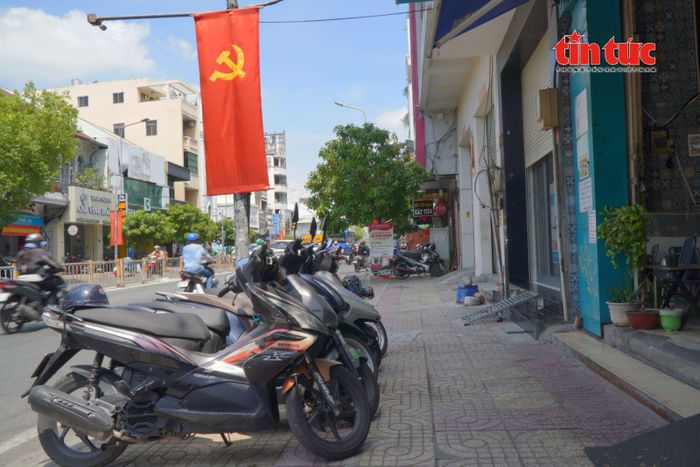 Theo UBND phường An Đông, mô hình hiện được triển khai trên các vỉa hè có chiều rộng từ 3 mét trở lên và phải đảm bảo chừa tối thiểu 1,5 mét dành cho người đi bộ.