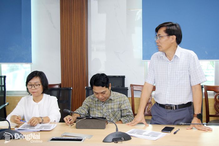 Đại diện các đơn vị liên quan chia sẻ ý kiến tại buổi làm việc. Ảnh: Hải Quân