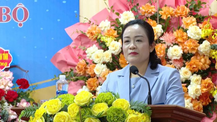 Đồng chí Nguyễn Hải Trâm, Phó Chánh án Tòa án nhân dân tối cao phát biểu giao nhiệm vụ - Ảnh: Thùy Trang