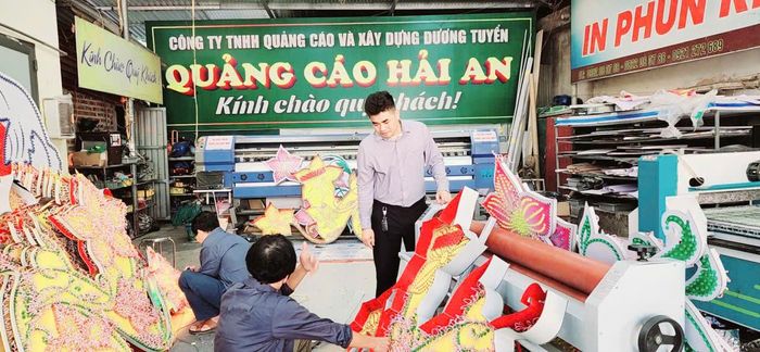 Công ty TNHH Quảng cáo và Xây dựng Dương Tuyển cung cấp các loại đèn led trang trí đô thị được các xã, phường tin tưởng lựa chọn.