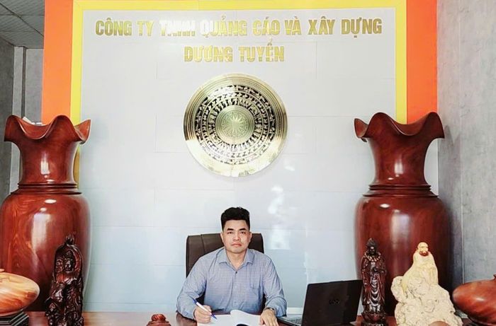 Ông Dương Văn Tuyển, Giám đốc Công ty TNHH Quảng cáo và Xây dựng Dương Tuyển.
