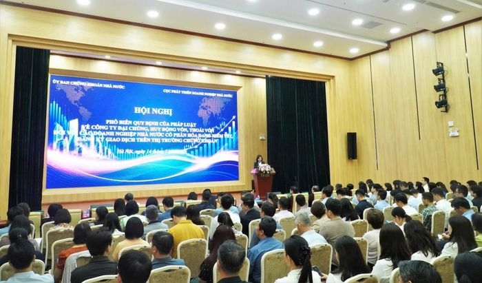 Toàn cảnh Hội nghị.