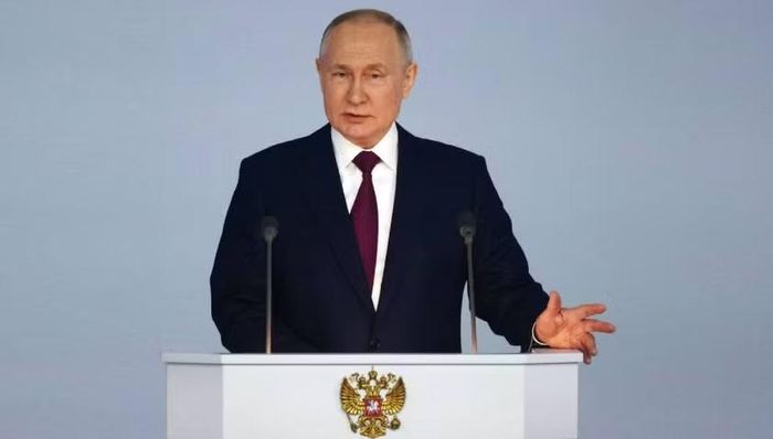 Tổng thống Nga Vladimir Putin gọi đây là "sự kiện quan trọng và thành công tuyệt đối". 