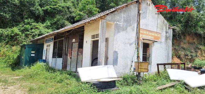 Trước đó, ngày 13/4/2026, UBND xã Châu Bình đã có văn bản báo cáo UBND tỉnh Nghệ An và Sở Nông nghiệp và Môi trường về việc giấy phép khai thác khoáng sản của doanh nghiệp sắp hết hiệu lực, đồng thời đề nghị hướng dẫn các biện pháp quản lý khu vực mỏ theo đúng quy định. Ảnh: ĐB