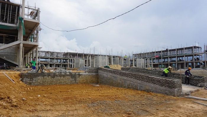Công trường dự án Trường nội trú liên cấp xã A Lưới 3. Ảnh: VT