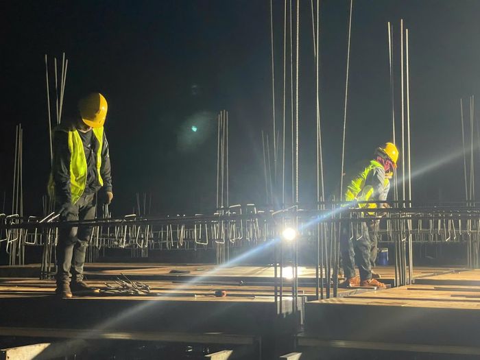  Những khung sắt được thi công chắc chắn 