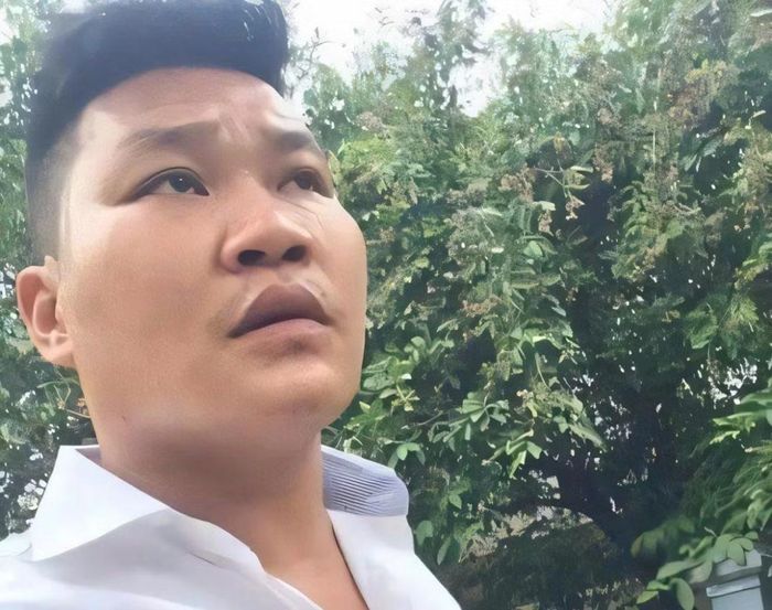 Anh Nguyễn Như Thắng - một phụ huynh có con sắp vào lớp 1 ở tổ dân phố số 8 Tân Mai