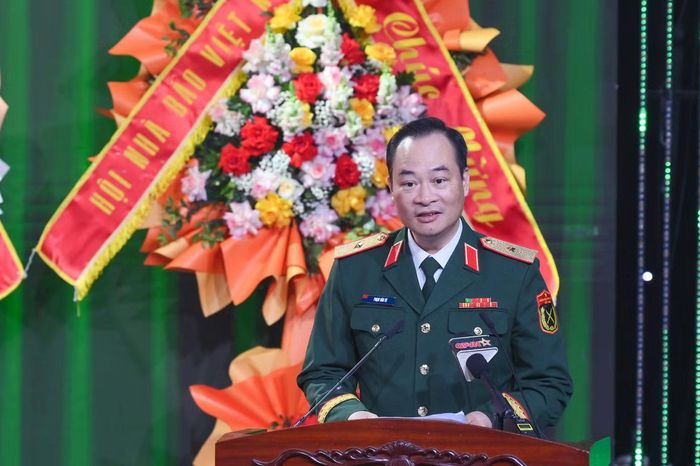 Thiếu tướng Phạm Văn Tú - Giám đốc Trung tâm PT-TH Quân đội phát biểu tại buổi lễ.
