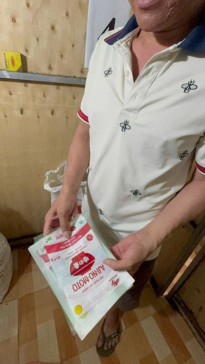 Bao bì, nhãn mác giả thương hiệu nổi tiếng. Ảnh: CA
