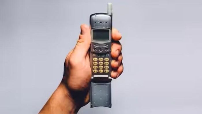 Điện thoại sử dụng một lần (Burner phones). Ảnh: Firstpost.