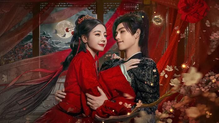 Địch Lệ Nhiệt Ba và Trần Phi Vũ mang đến chuyện tình người - ma đậm màu bi kịch. Nhân vật Hạ Tư Mộ đã sống hàng trăm năm trong cô độc cho đến khi gặp Đoạn Tư. Ý tưởng ngũ quan tương thông tạo nên màu sắc mới lạ, đồng thời giúp bộ phim khai thác sâu cảm giác cô đơn và khát vọng được yêu thương.