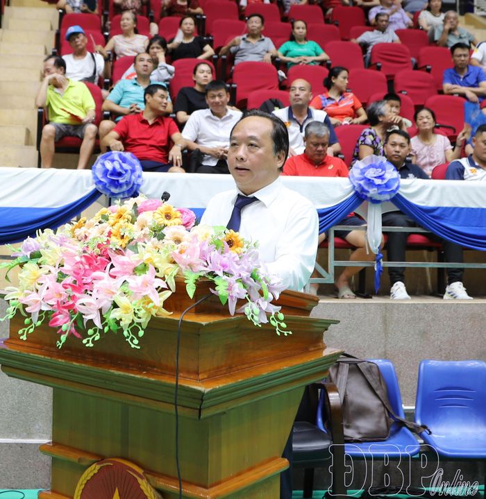 Phó Chủ tịch UBND tỉnh Nguyễn Minh Phú phát biểu tại lễ khai mạc.