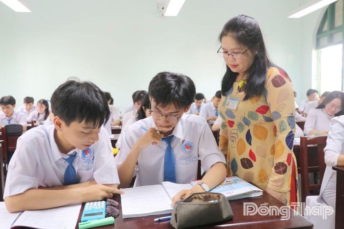 Các trường trung học phổ thông trên địa bàn tỉnh đang tích cực ôn tập cho học sinh lớp 12.