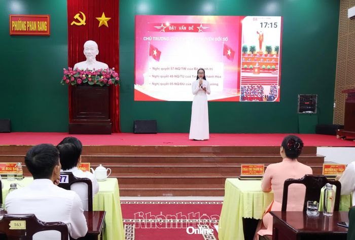 Thí sinh dự thi phần thuyết trình.