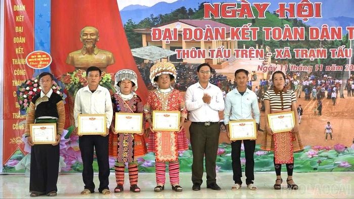 Năm 2025, tỷ lệ hộ dân đạt danh hiệu “Gia đình văn hóa” của tỉnh Lào Cai đạt 85,5%.