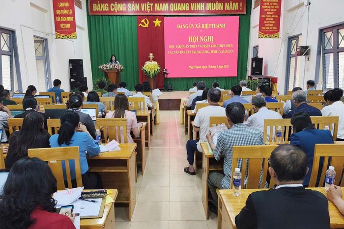 Quang cảnh hội nghị