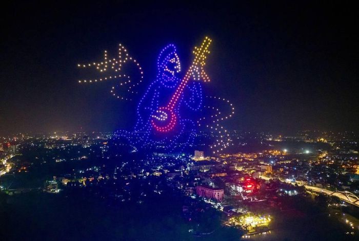 Màn trình diễn Drone nghệ thuật tại Chương trình. (Ảnh: thainguyen.gov)
