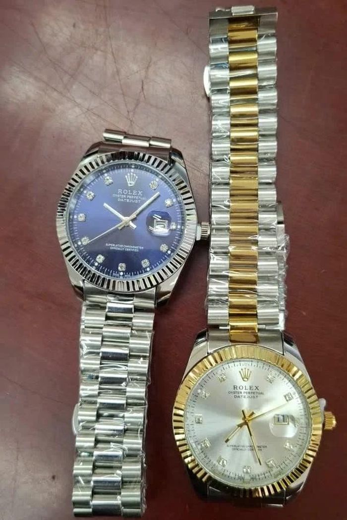 Hơn 3.900 đồng hồ Rolex giả mạo trong container quá cảnh bị hải quan phát hiện, thu giữ. Ảnh: HQ.