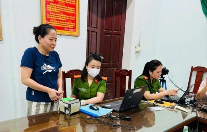 Trại tạm giam Công an tỉnh Thanh Hóa phối hợp với các đơn vị tổ chức cấp Căn cước cho các phạm nhân được đề nghị đặc xá, giúp họ sớm tái hòa nhập cộng đồng.