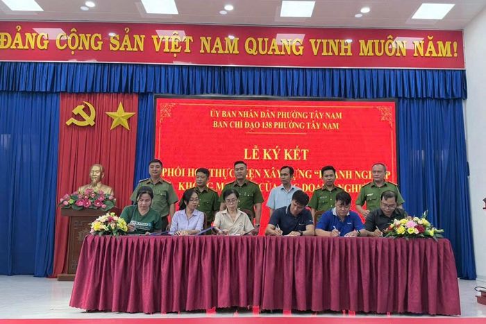 Ban Chỉ đạo 138 phường tổ chức ký kết phối hợp thực hiện mô hình “Doanh nghiệp không ma túy” và “Nhà trọ không ma túy - an toàn, văn minh, không tệ nạn”