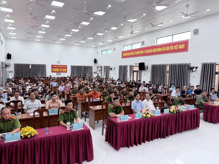 Quang cảnh chương trình