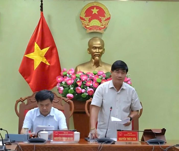  Ông Nguyễn Thiên Văn Phó Chủ tịch UBND tỉnh tham luận tại điểm cầu Đắk Lắk. 
