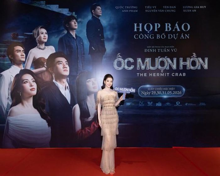 "Ốc mượn hồn" là dự án điện ảnh tiếp theo Hoa hậu Trần Tiểu Vy đóng chính sau "Bộ tứ báo thủ" của Trấn Thành hồi đầu năm 2025.