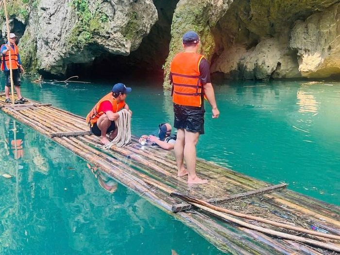 Hiện trường vụ đuối nước thương tâm. Ảnh: Công an tỉnh Tuyên Quang