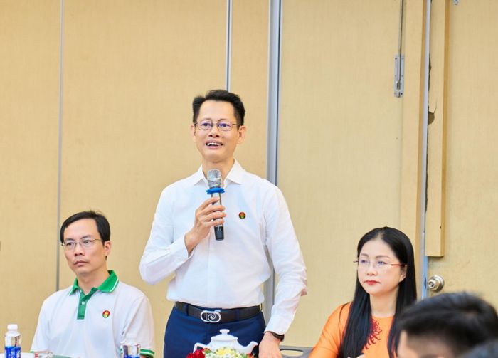 Ông Trần Chí Nguyện cho rằng đổi mới sáng tạo không chỉ đến từ những giải pháp lớn mà bắt đầu từ các cải tiến nhỏ, thiết thực trong công việc hằng ngày.