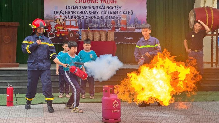 Các em được thực tế trải nghiệm các hoạt động.