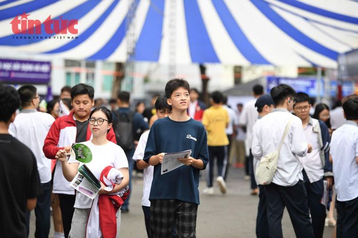 Gần 5.000 học sinh tham dự ngày hội.