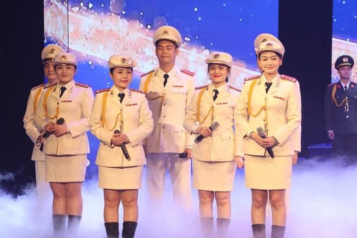 Sự tỏa sáng của phụ nữ Công an được kết tinh từ chính niềm tin yêu, sự đồng hành và tình cảm trân trọng của Nhân dân 