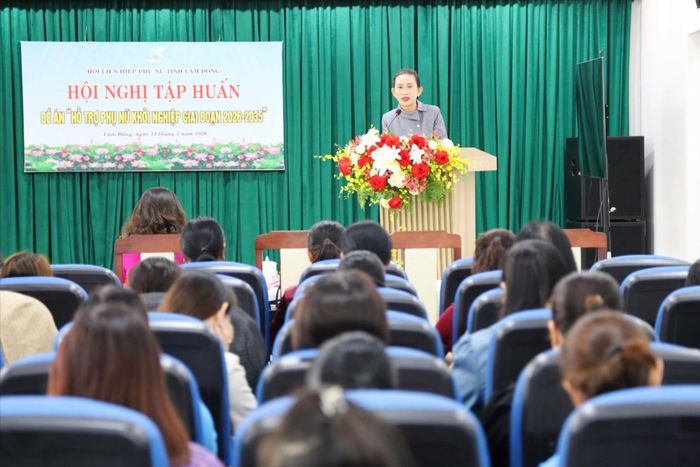 Hội LHPN tỉnh Lâm Đồng tập huấn thực hiện Đề án Hỗ trợ phụ nữ khởi nghiệp cho đội ngũ cán bộ hội cơ sở