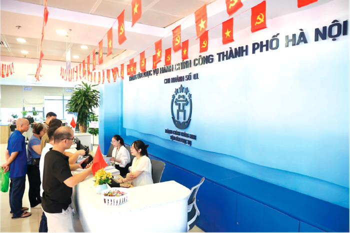 Chuyển từ tư duy “quản lý” sang “phục vụ, đồng hành” cùng người dân và doanh nghiệp là chìa khóa nâng cao năng lực cạnh tranh địa phương. Ảnh: Quang Vinh.