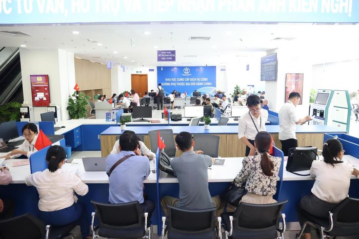 Cải cách thủ tục hành chính, nâng cao chất lượng phục vụ người dân, doanh nghiệp để tăng tốc phát triển kinh tế xã hội trong kỷ nguyên mới. Ảnh: Quang Vinh.