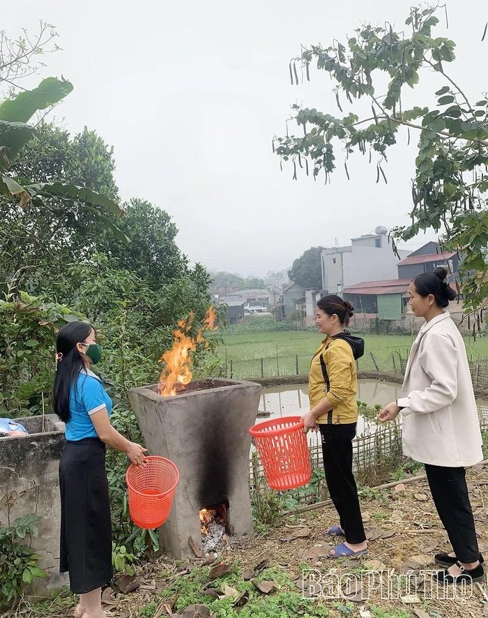 Các khu dân cư trên địa bàn xã Lai Đồng xây dựng mô hình lò đốt rác mini, góp phần thực hiện tiêu chí môi trường trong xây dựng nông thôn mới.