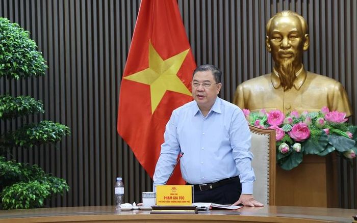 Phó Thủ tướng Thường trực nhấn mạnh mục tiêu thu hút đông đảo cán bộ, đảng viên trong Đảng bộ Chính phủ tham gia, có các bài viết chất lượng, được lan tỏa rộng rãi trên các nền tảng số. Ảnh: CP