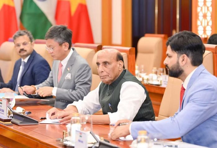Bộ trưởng Quốc phòng Ấn Độ Rajnath Singh tại hội đàm.
