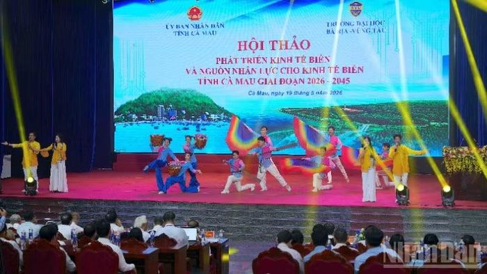 Văn nghệ chào mừng trước khi vào phần nội dung của hội thảo.